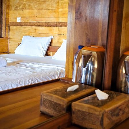 Malibu Huts Hotell Semaya Exteriör bild